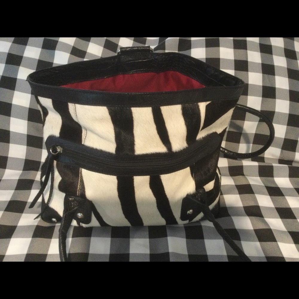 MAURIZIO TAIUTI COWHIDE/LEATHER SHOULDER HANDBAG.